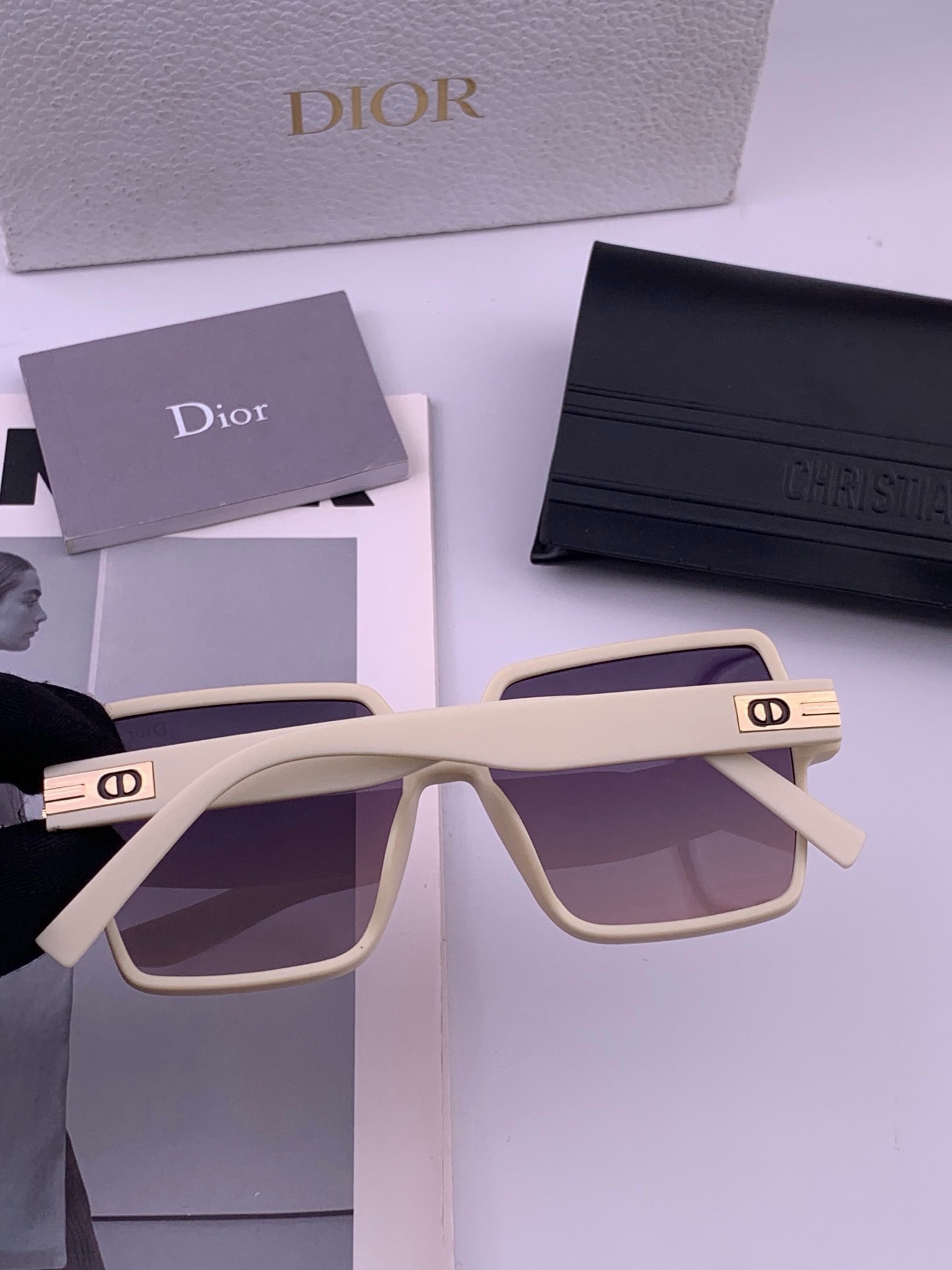 🔺 【DIOR】开春新款 潮流爆款 时尚方框偏光太阳镜 高品质 佩戴舒适 网红潮款墨镜 女士高清加厚偏光太阳镜🕶️ 🎉高