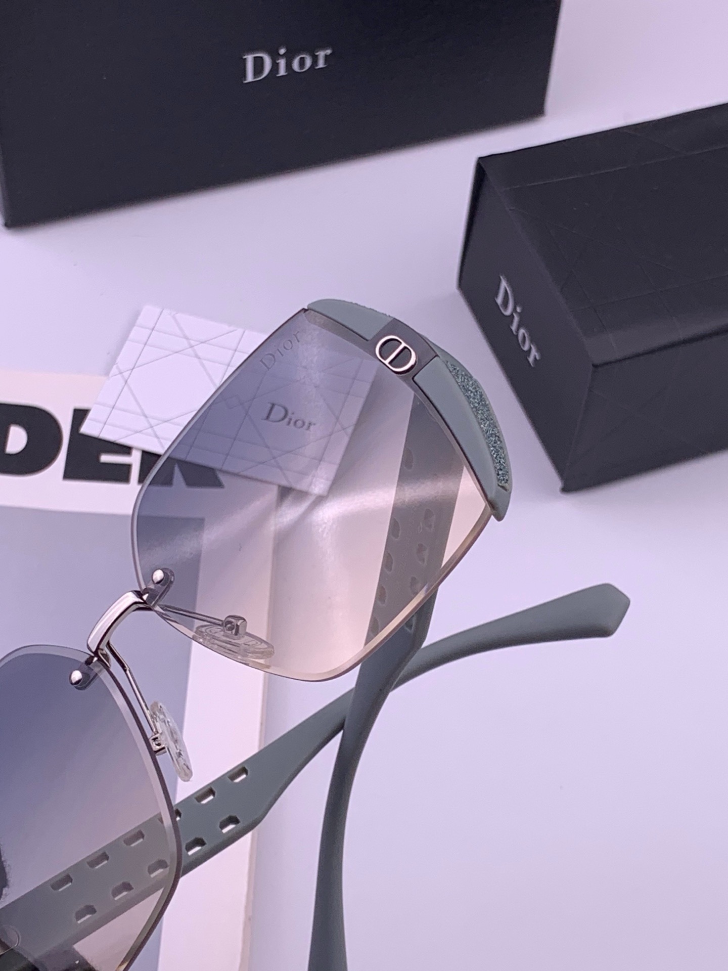 🔺 【DIOR-迪奥】开春新款 潮流爆款 时尚方框太阳镜 高品质 佩戴舒适 网红潮款墨镜 女士高清太阳镜🕶️ 🎉高品质T