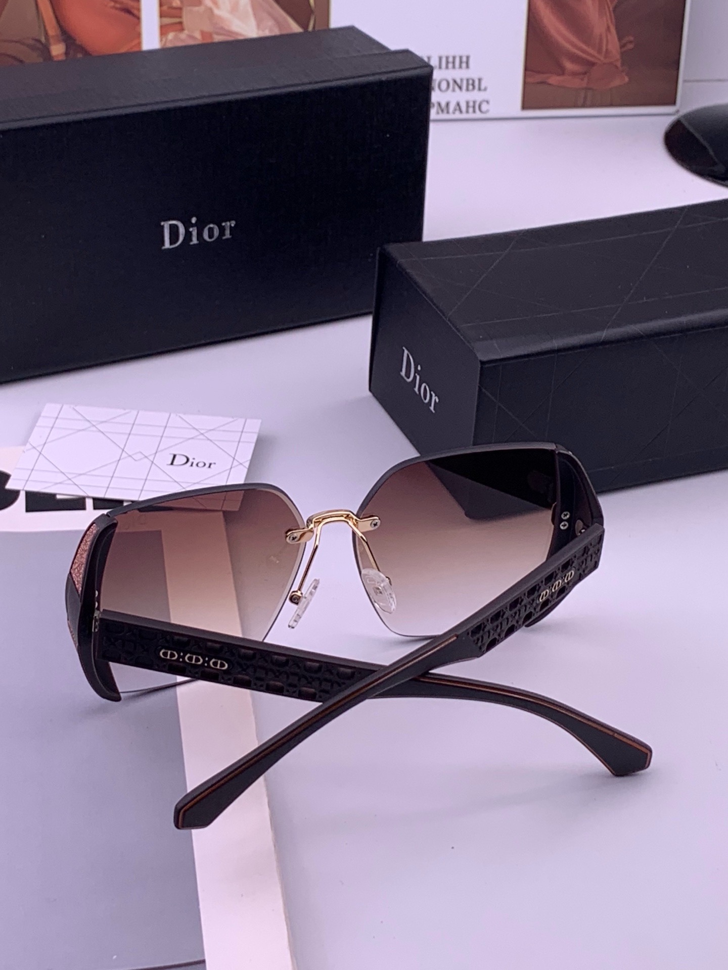 🔺 【DIOR-迪奥】开春新款 潮流爆款 时尚方框太阳镜 高品质 佩戴舒适 网红潮款墨镜 女士高清太阳镜🕶️ 🎉高品质T