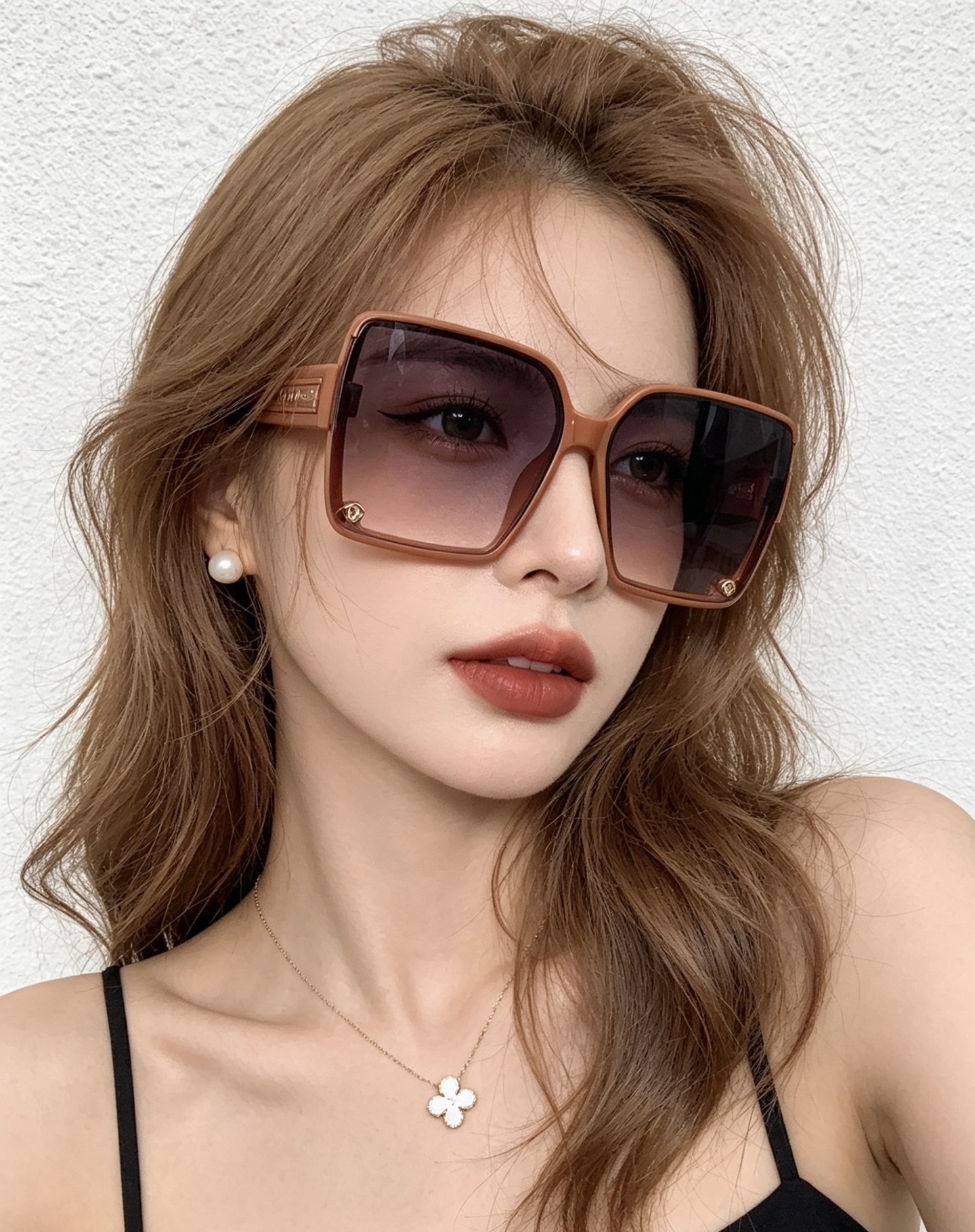 🔺 【DIOR-迪奥】开春新款 潮流爆款 时尚方框偏光太阳镜 高品质 佩戴舒适 网红潮款墨镜 女士高清尼龙偏光太阳镜🕶️