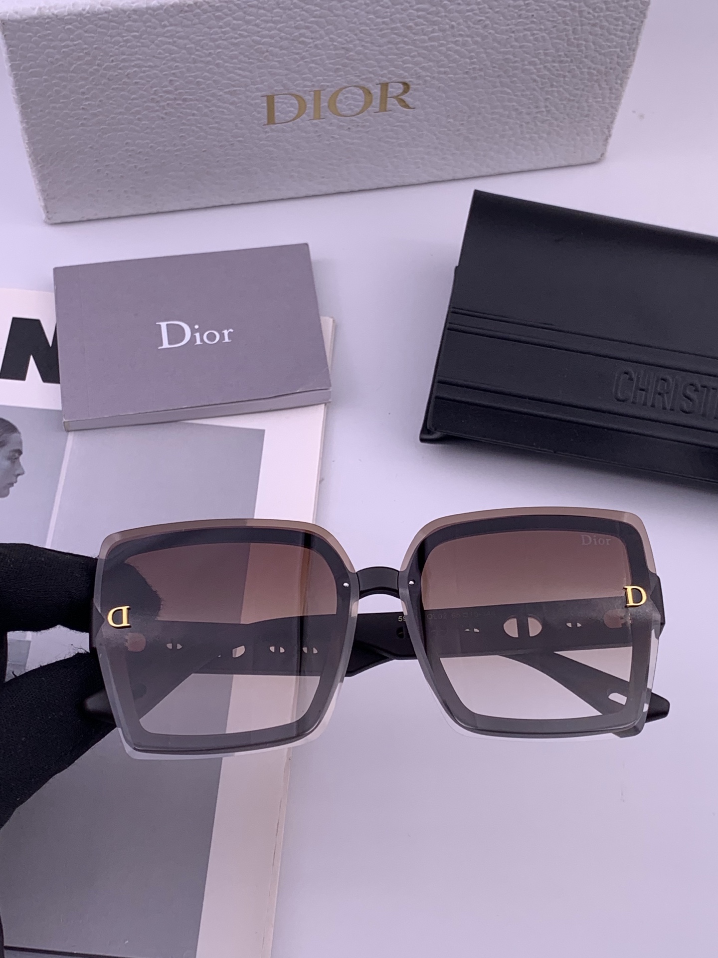 🔺 【DIOR-迪奥】开春新款 潮流爆款 时尚方框偏光太阳镜 高品质 佩戴舒适 网红潮款墨镜 女士高清加厚偏光太阳镜🕶️