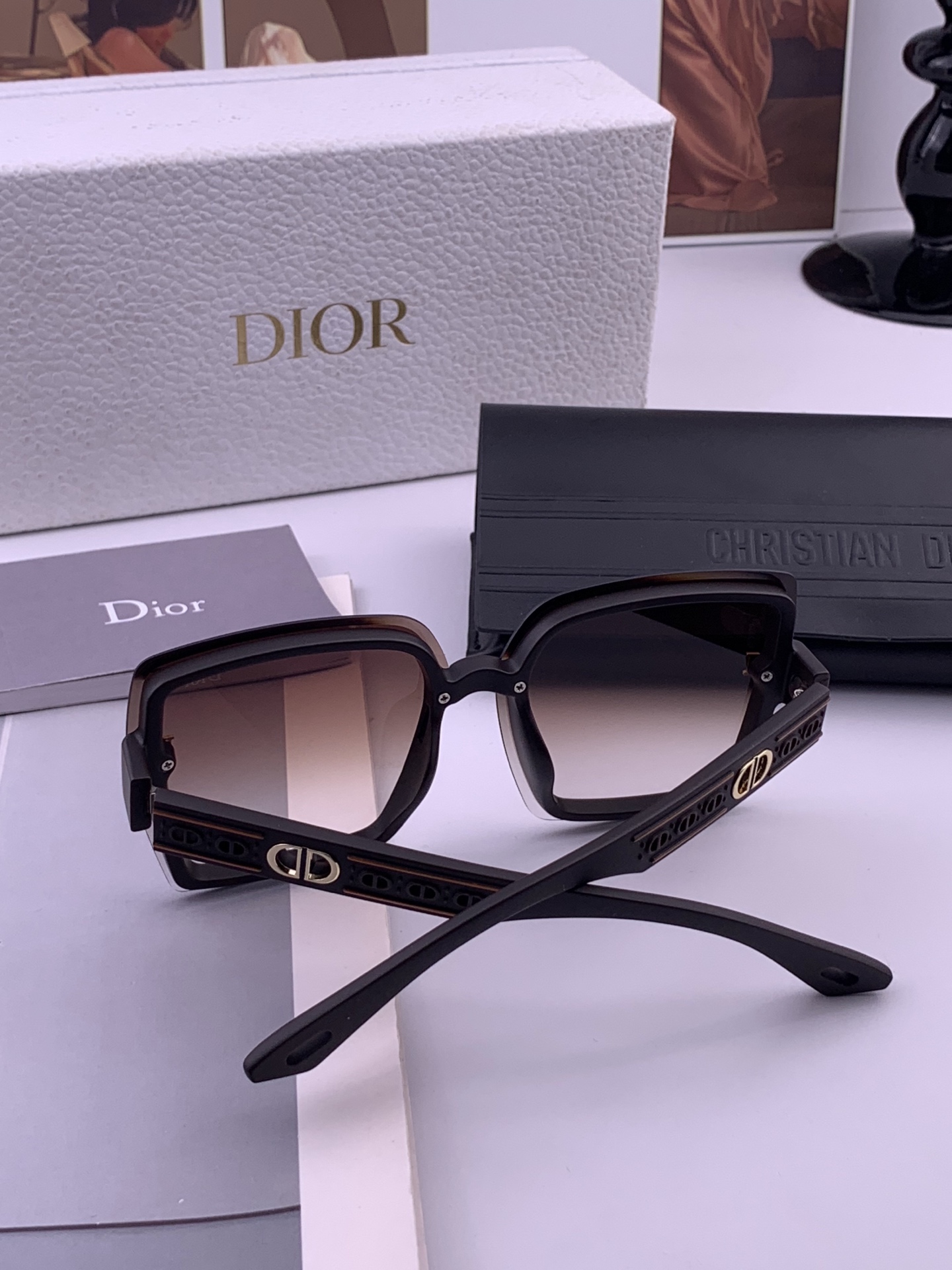🔺 【DIOR-迪奥】开春新款 潮流爆款 时尚方框偏光太阳镜 高品质 佩戴舒适 网红潮款墨镜 女士高清加厚偏光太阳镜🕶️