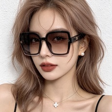 🔺 【DIOR-迪奥】开春新款 潮流爆款 时尚方框偏光太阳镜 高品质 佩戴舒适 网红潮款墨镜 女士高清加厚偏光太阳镜🕶️ 🔺 【DIOR-迪奥】开春新款 潮流爆款 时尚方框偏光太阳镜 高品质 佩戴舒适 网红潮款墨镜 女士高清加厚偏光太阳镜🕶️