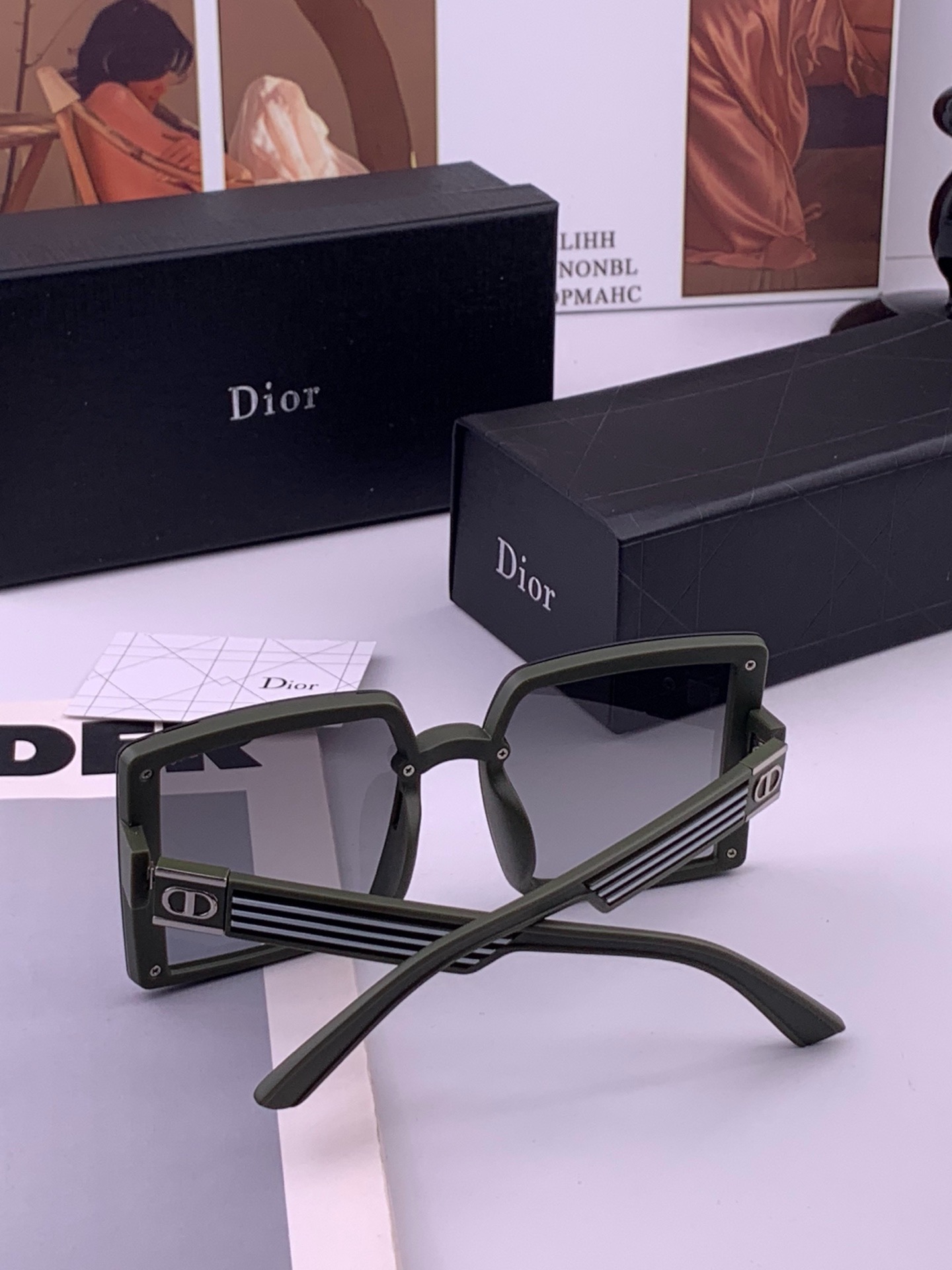 🔺 【DIOR-迪奥】开春新款 潮流爆款 时尚方框偏光太阳镜 高品质 佩戴舒适 网红潮款墨镜 型号：D1297