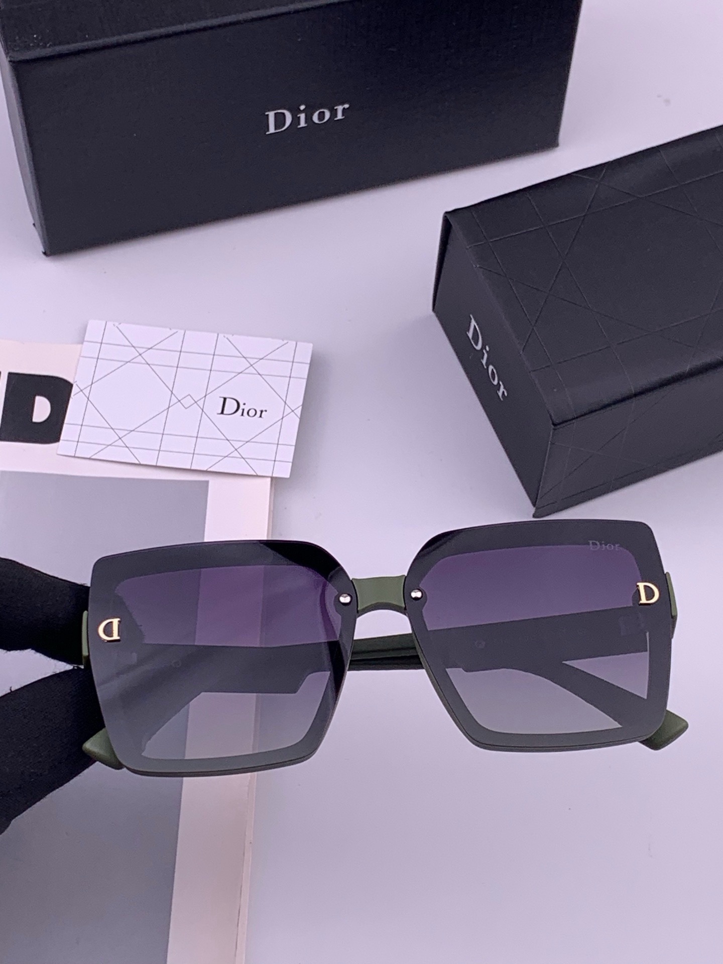 🔺 【DIOR-迪奥】开春新款 潮流爆款 时尚方框偏光太阳镜 高品质 佩戴舒适 网红潮款墨镜 女士高清加厚偏光太阳镜🕶️