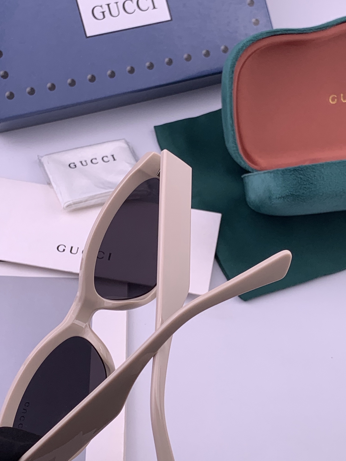 🔺 【GUCCI-偏光太阳镜】开春新款 潮流爆款 时尚方框偏光太阳镜 高品质 佩戴舒适 网红潮款墨镜 女士高清偏光太阳镜