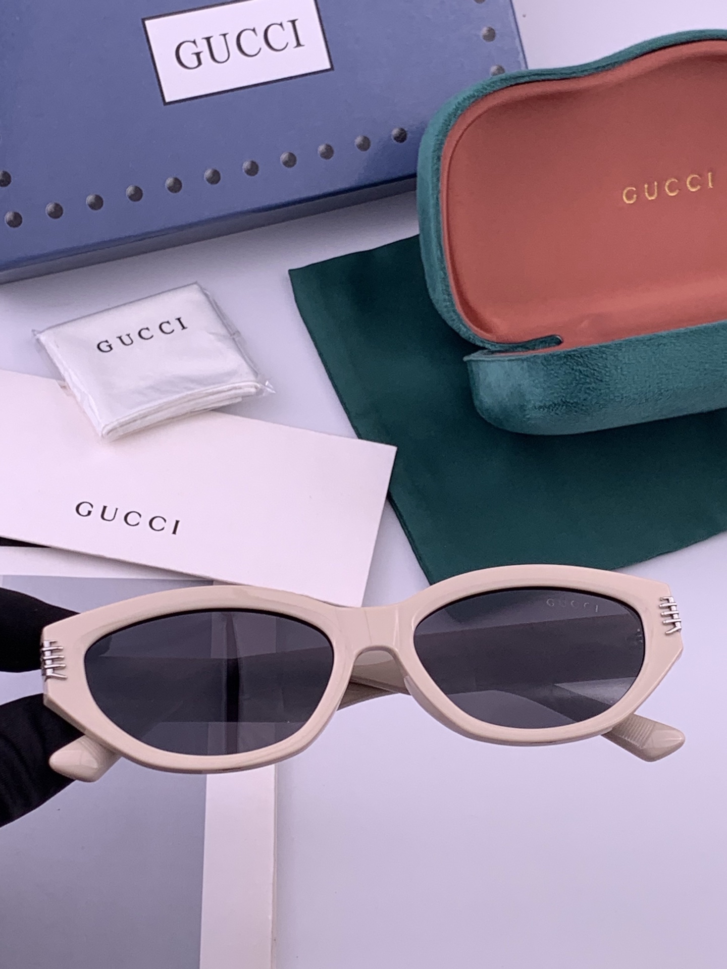 🔺 【GUCCI-偏光太阳镜】开春新款 潮流爆款 时尚方框偏光太阳镜 高品质 佩戴舒适 网红潮款墨镜 女士高清偏光太阳镜