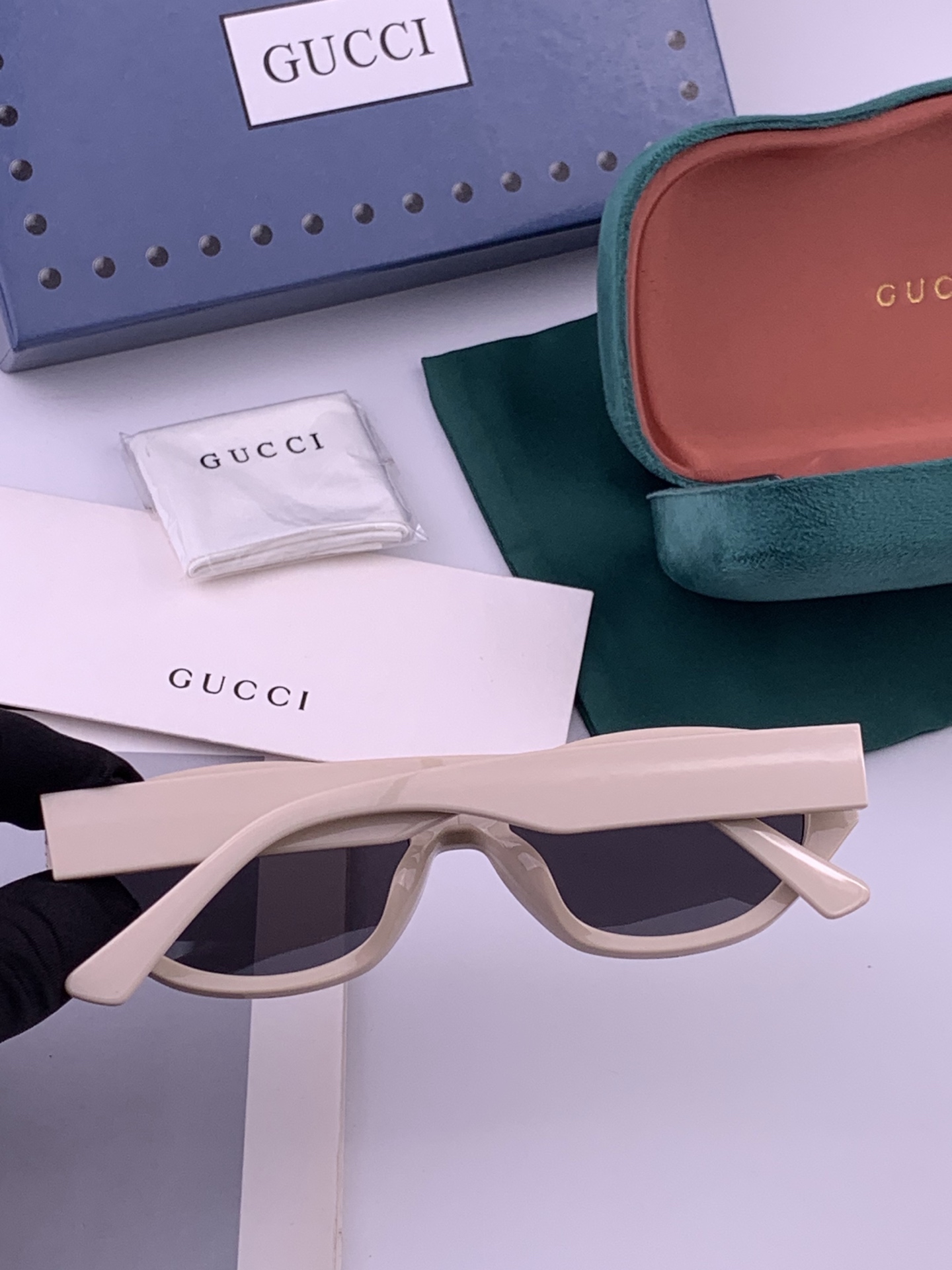 🔺 【GUCCI-偏光太阳镜】开春新款 潮流爆款 时尚方框偏光太阳镜 高品质 佩戴舒适 网红潮款墨镜 女士高清偏光太阳镜