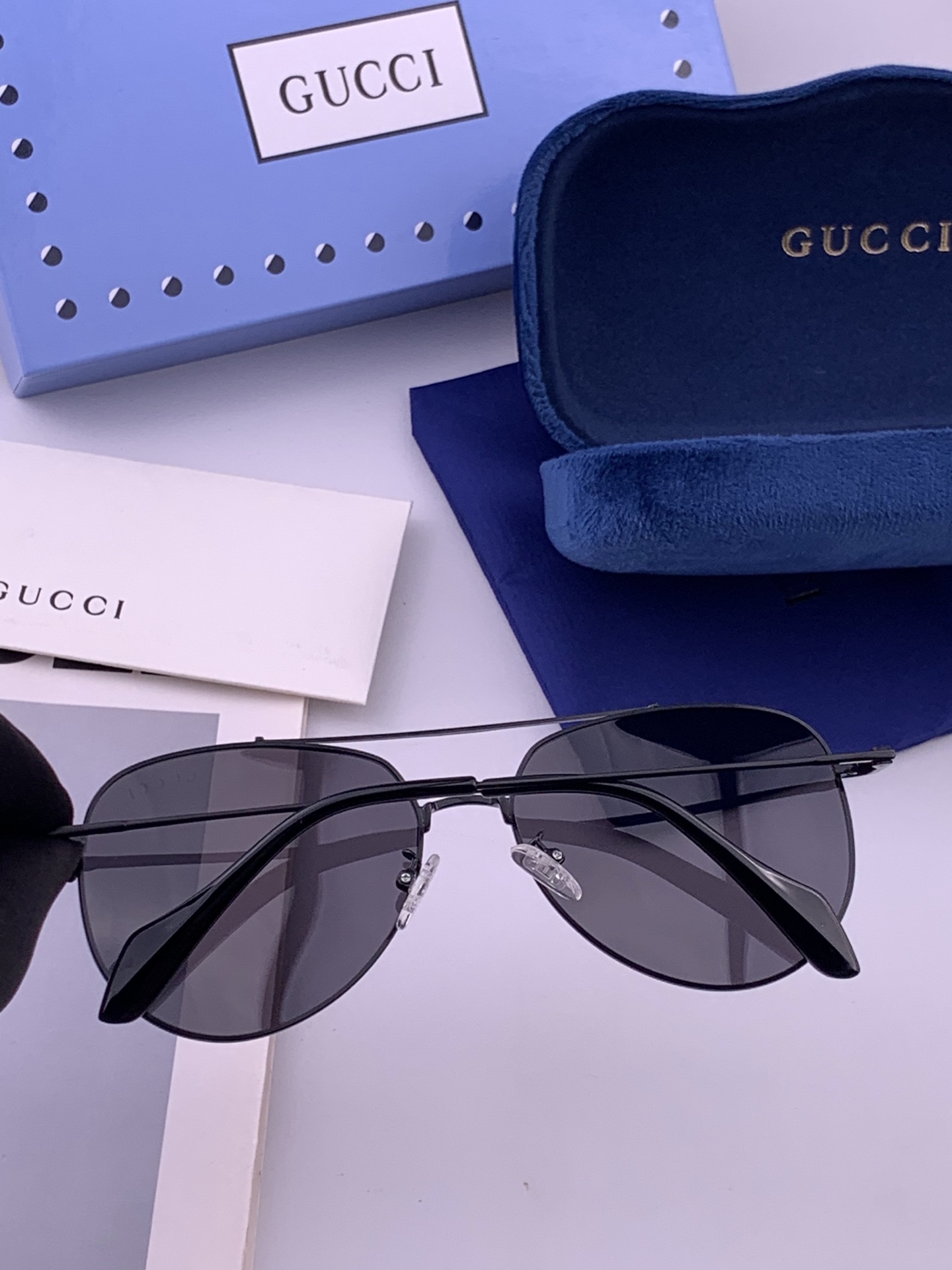 Gucci 🔥  高品质男女款墨镜   👍 进口宝丽来偏光镜片  🔥蛤蟆镜 开车钓鱼都可 🔥百搭显瘦墨镜韩版男士飞行员大