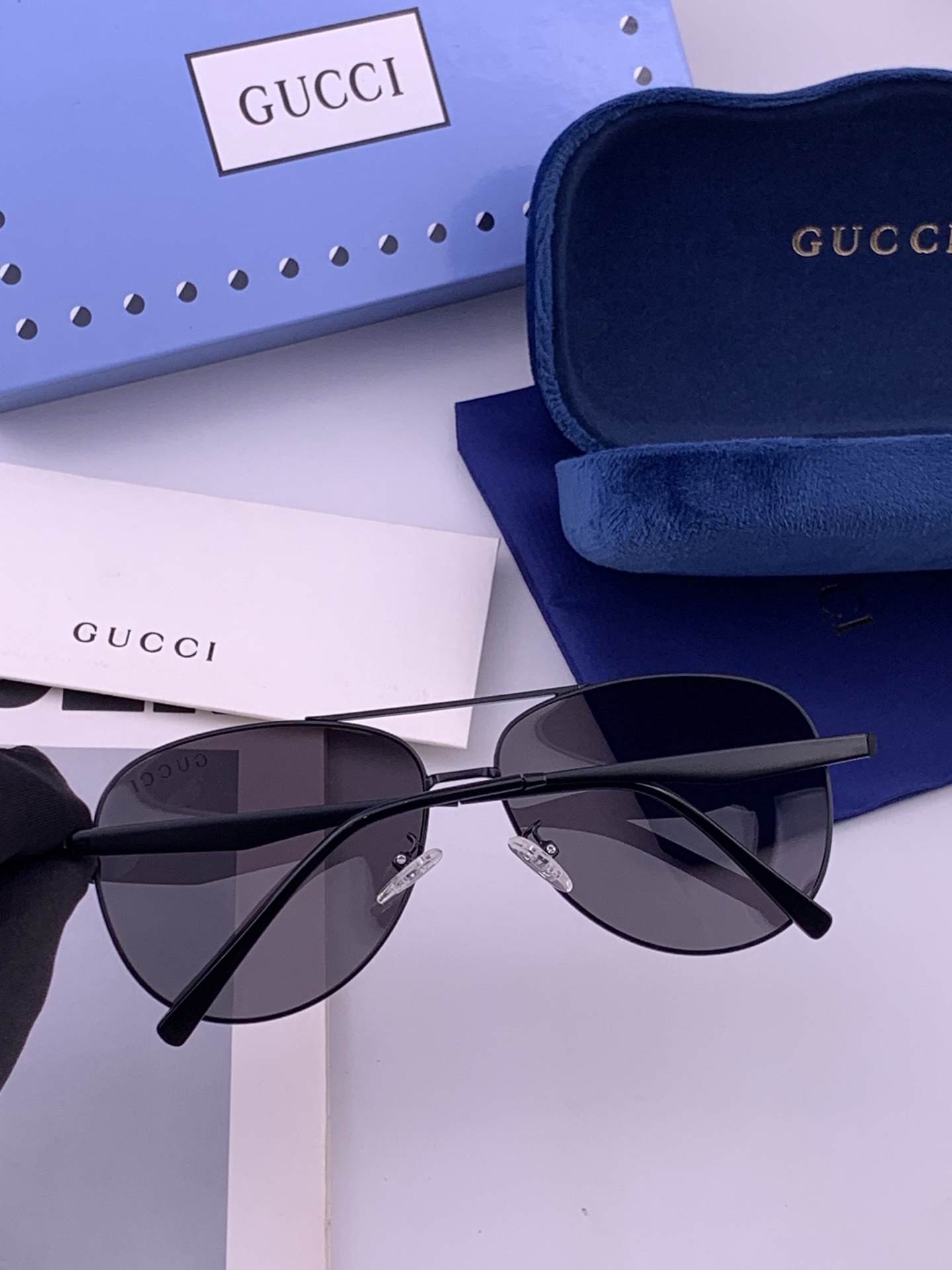 Gucci 🔥  高品质男女款墨镜   👍 进口宝丽来偏光镜片  🔥蛤蟆镜 开车钓鱼都可 🔥百搭显瘦墨镜韩版男士飞行员大