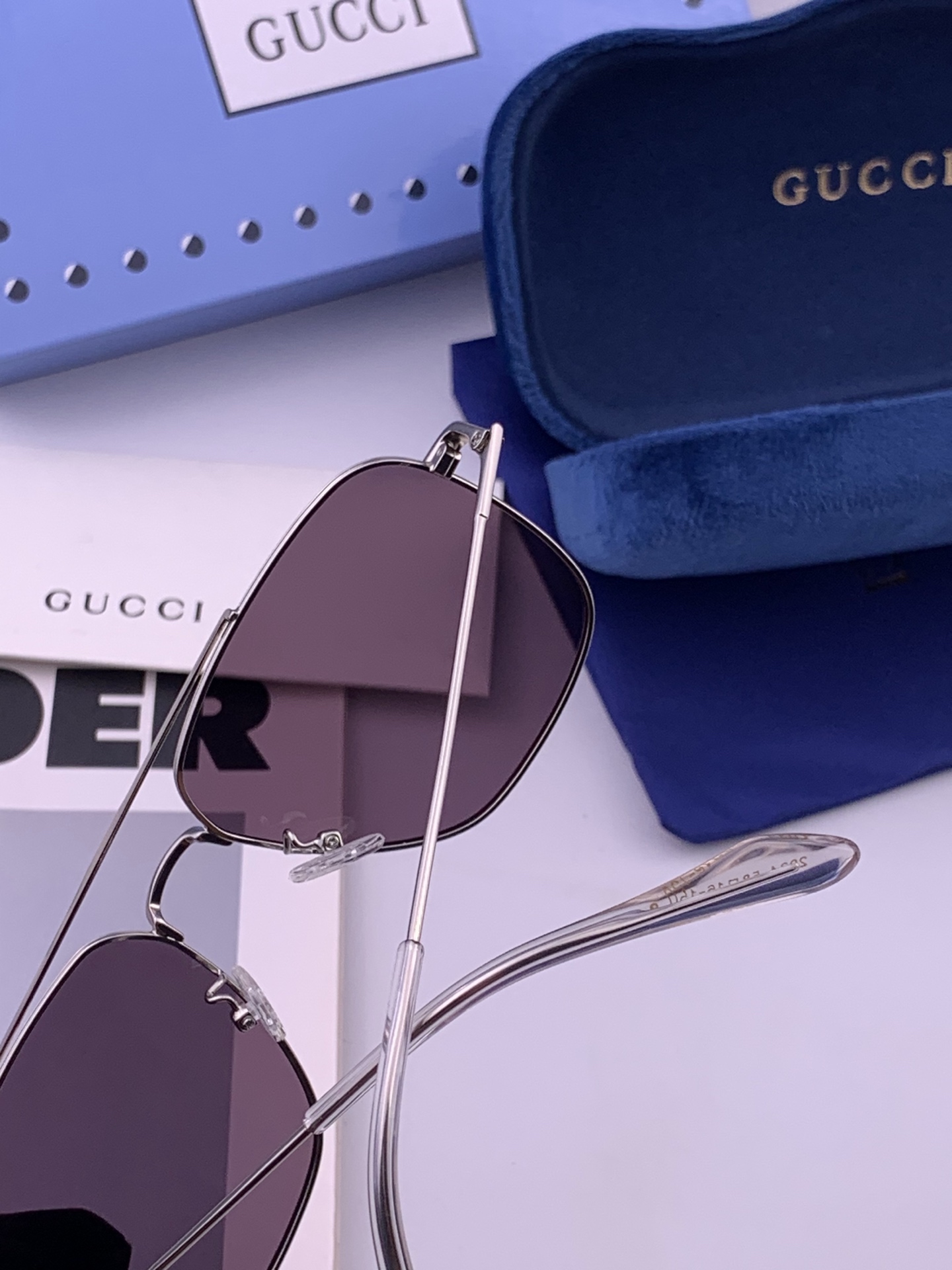 Gucci 🔥  高品质男女款墨镜   👍 进口宝丽来偏光镜片  🔥蛤蟆镜 开车钓鱼都可 🔥百搭显瘦墨镜韩版男士飞行员大