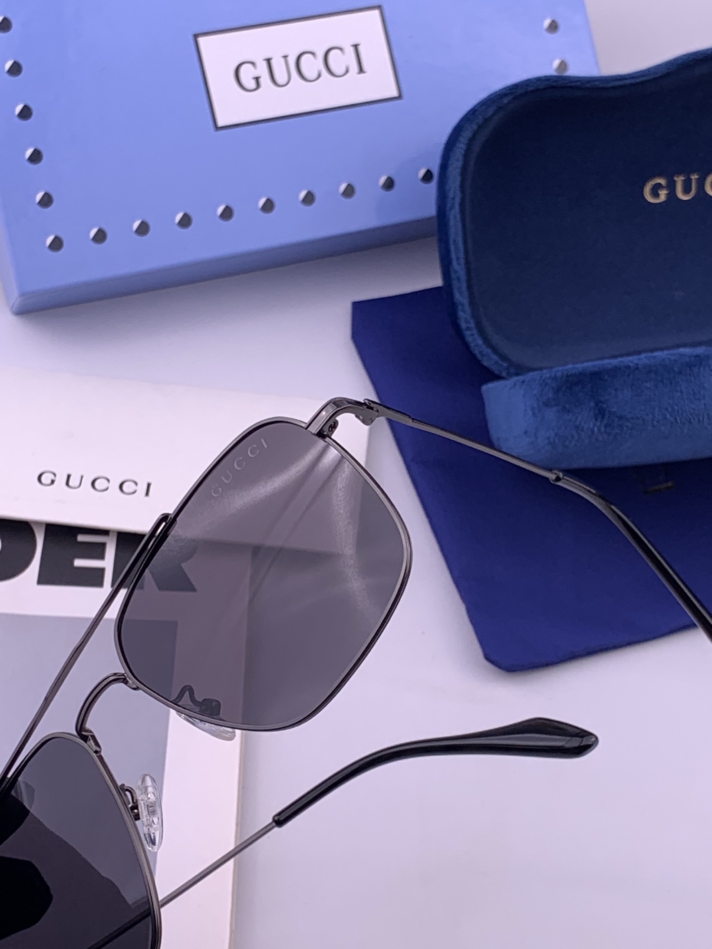 Gucci 🔥  高品质男女款墨镜   👍 进口宝丽来偏光镜片  🔥蛤蟆镜 开车钓鱼都可 🔥百搭显瘦墨镜韩版男士飞行员大