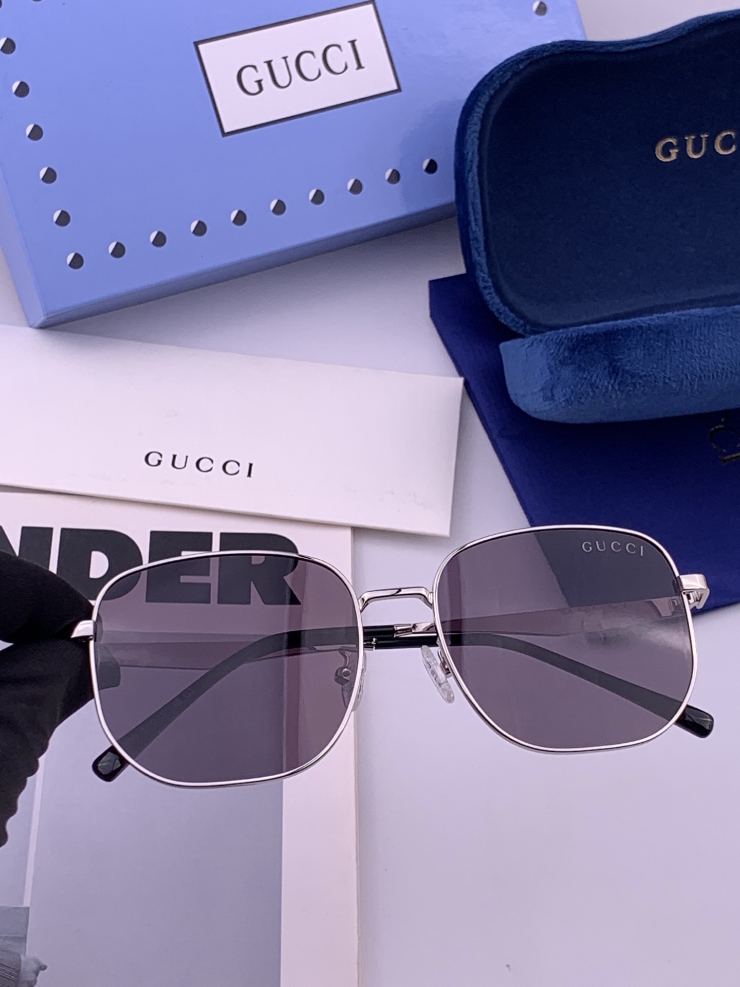 Gucci 🔥  高品质男女款墨镜   👍 进口宝丽来偏光镜片  🔥蛤蟆镜 开车钓鱼都可 🔥百搭显瘦墨镜韩版男士飞行员大
