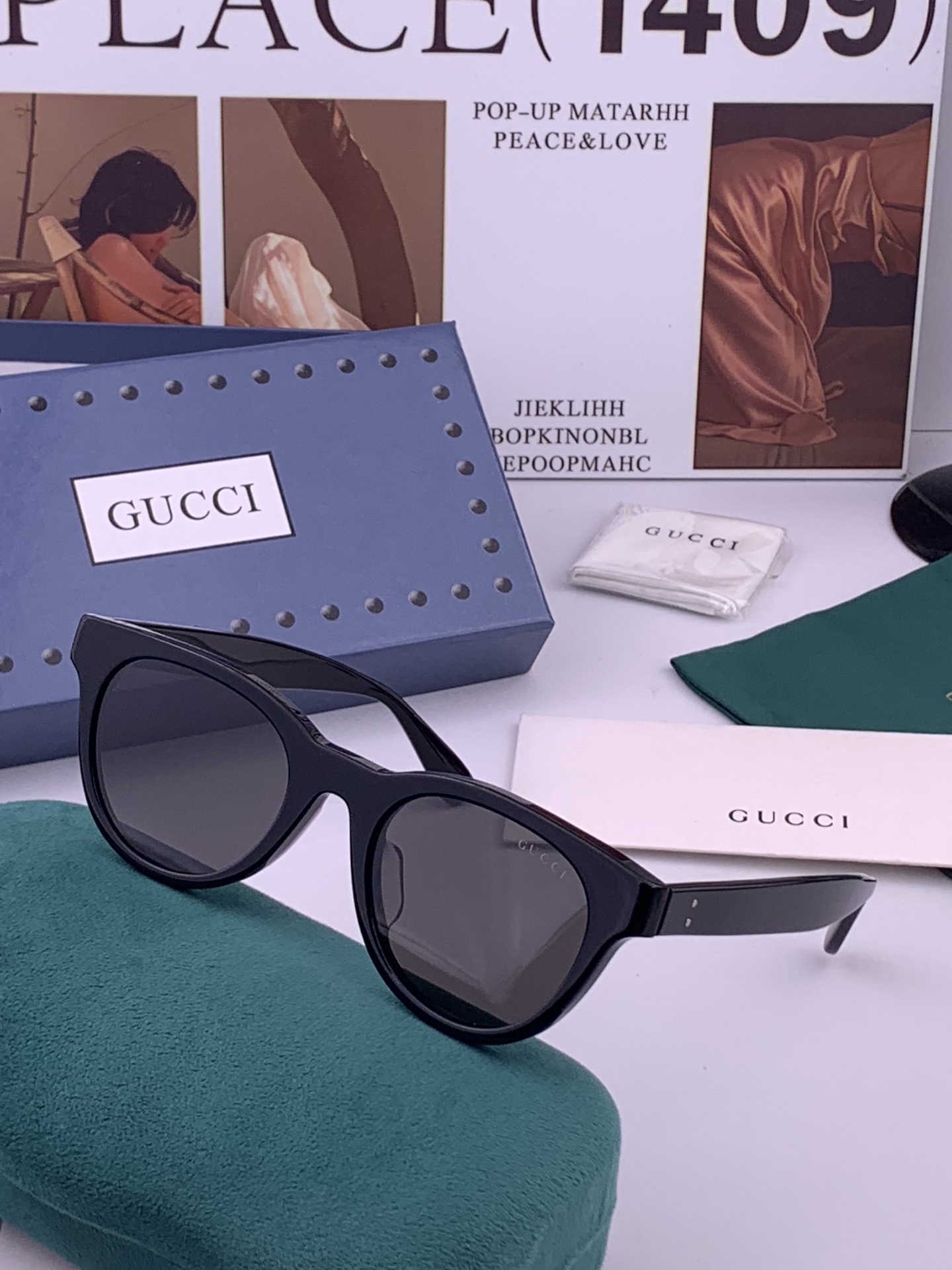 GUCCI 开春新款一体镜 大框太阳镜男女同款 😎  爆款小框尼龙太阳镜 超逼格超酷  镜腿品牌设计感强 nice~~~