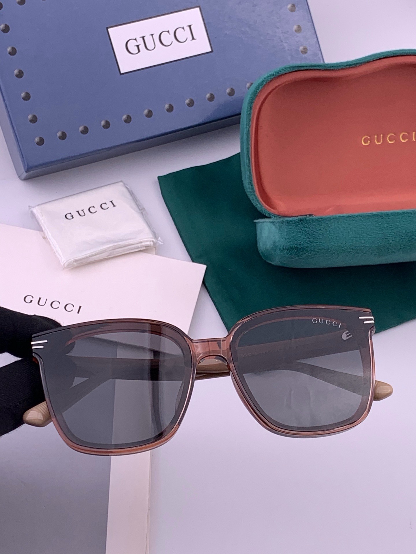 🔺GUCCI🔻古驰 GG圆框太阳镜 完美品质 🎓独特设计  适合各种脸型 亮相时装周 超时尚百搭 实物精致  情侣款 男