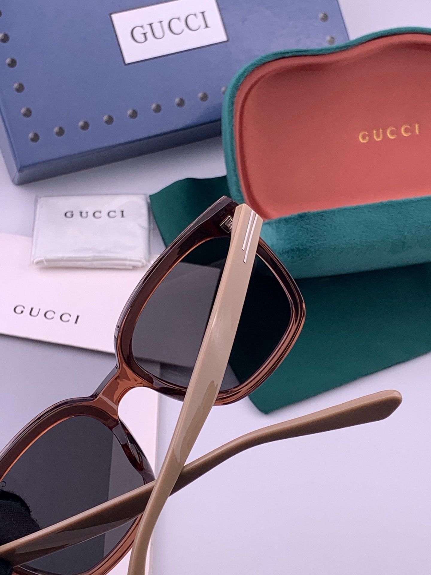 🔺GUCCI🔻古驰 GG圆框太阳镜 完美品质 🎓独特设计  适合各种脸型 亮相时装周 超时尚百搭 实物精致  情侣款 男