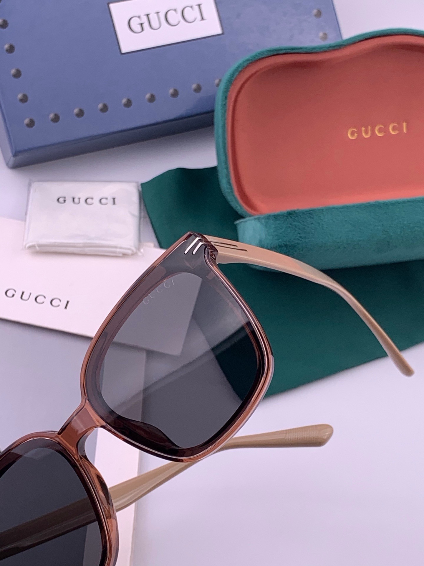 🔺GUCCI🔻古驰 GG圆框太阳镜 完美品质 🎓独特设计  适合各种脸型 亮相时装周 超时尚百搭 实物精致  情侣款 男