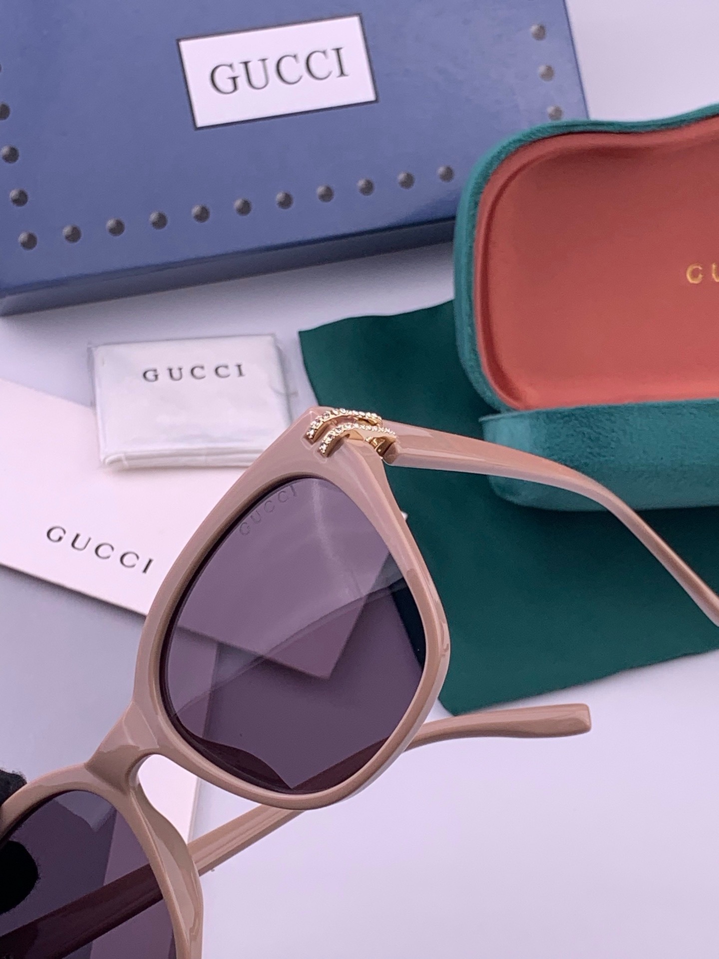 🔺GUCCI🔻古驰 GG圆框太阳镜 完美品质 🎓独特设计  适合各种脸型 亮相时装周 超时尚百搭 实物精致  情侣款 男