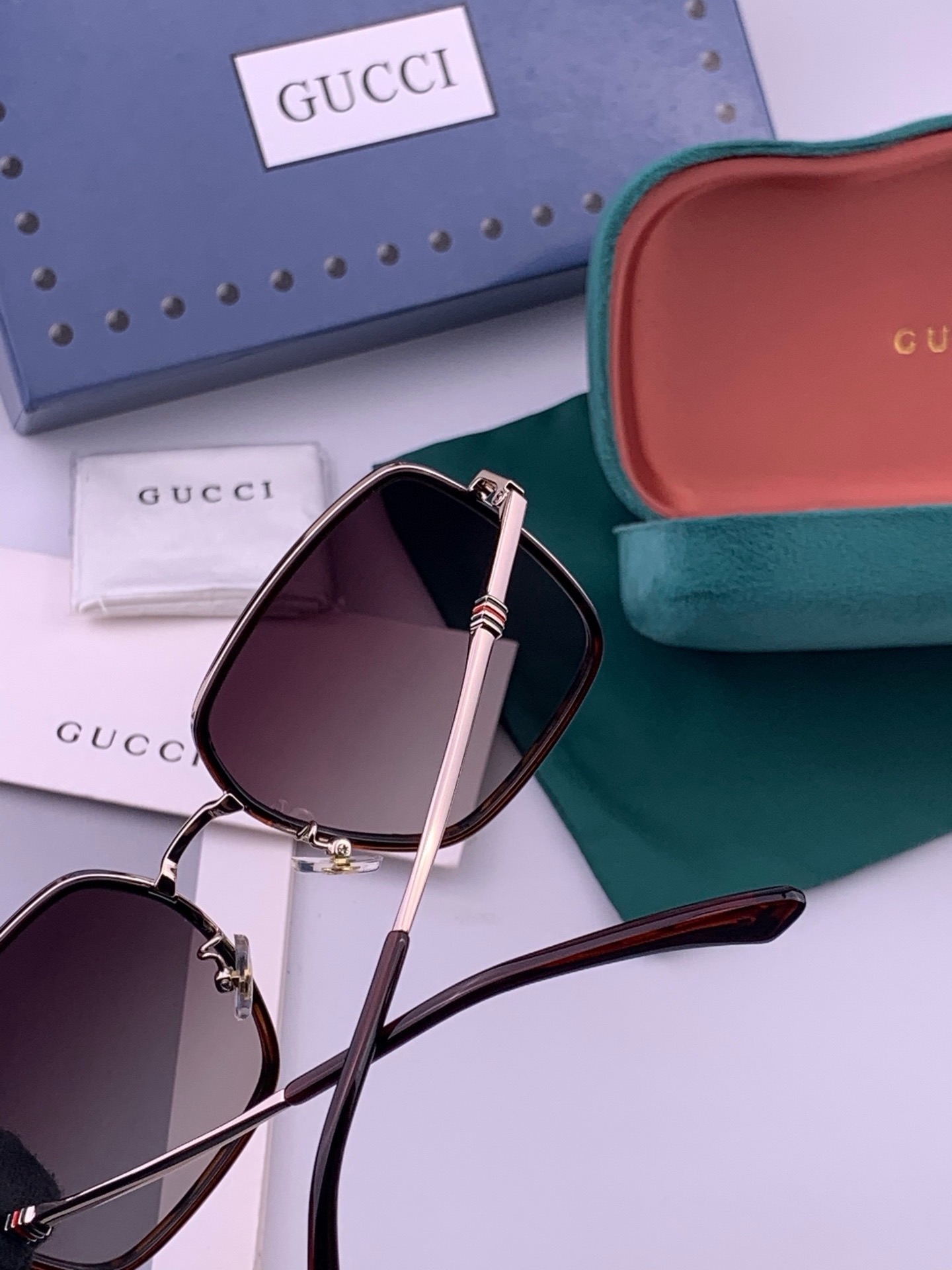🔺 【GUCCI-偏光太阳镜】开春新款 潮流爆款 时尚圆框偏光太阳镜 高品质 佩戴舒适 网红潮款墨镜 女士高清偏光太阳镜