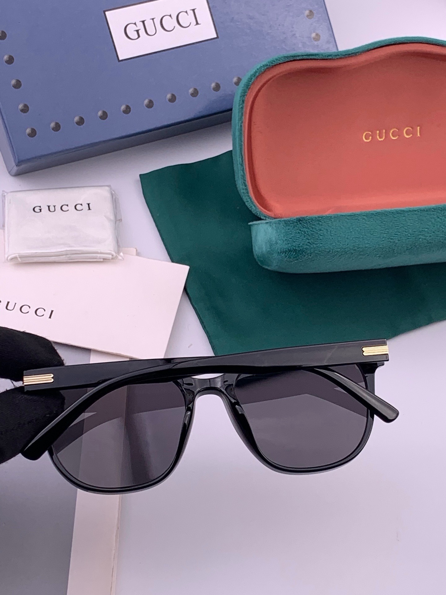 🔺 【GUCCI-偏光太阳镜】开春新款 潮流爆款 时尚方框偏光太阳镜 高品质 佩戴舒适 网红潮款墨镜 女士高清偏光太阳镜