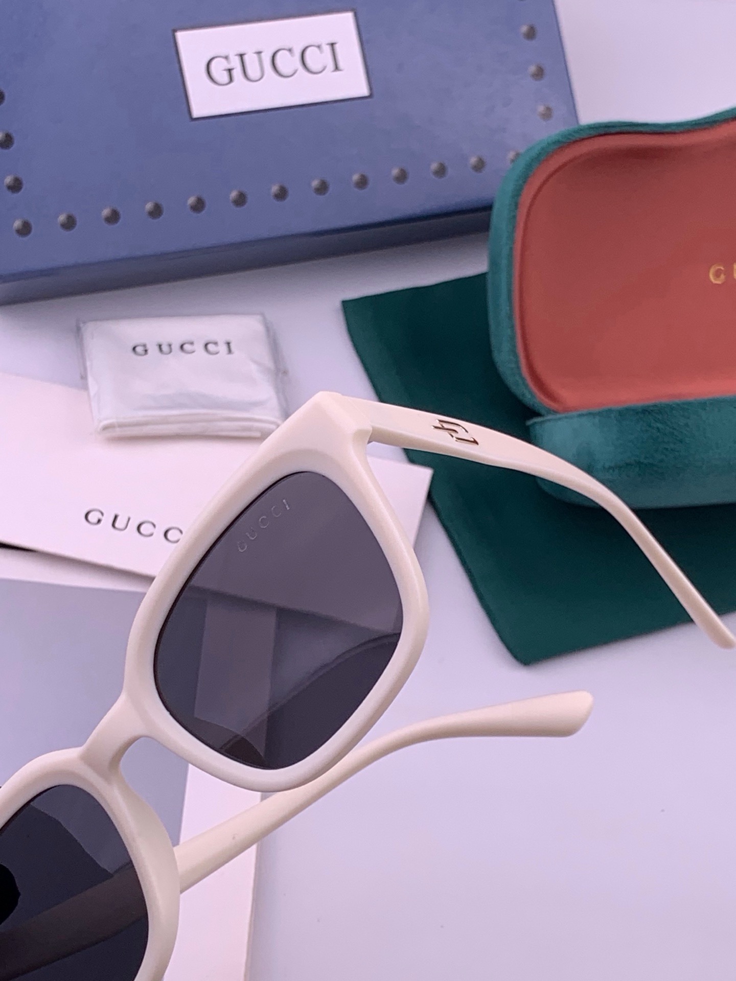 🔺 【GUCCI-偏光太阳镜】开春新款 潮流爆款 时尚方框偏光太阳镜 高品质 佩戴舒适 网红潮款墨镜 女士高清偏光太阳镜