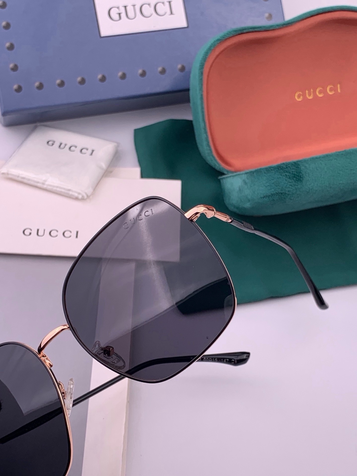 🔺GUCCI🔻古驰 GG圆框太阳镜 完美品质 🎓独特设计  适合各种脸型 亮相时装周 超时尚百搭 实物精致  情侣款 男