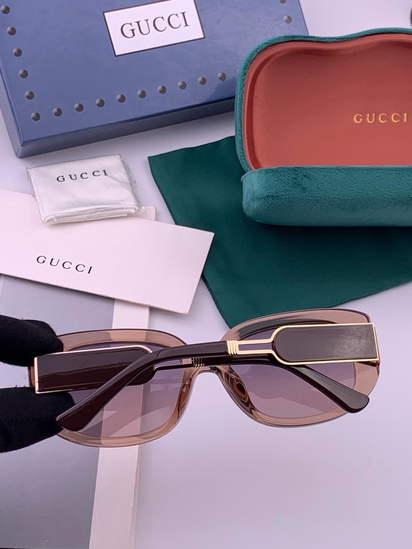 🔺 【GUCCI】开春新款 潮流爆款 时尚方框偏光太阳镜 高品质 佩戴舒适 网红潮款墨镜 女士高清尼龙偏光太阳镜🕶️ 🎉