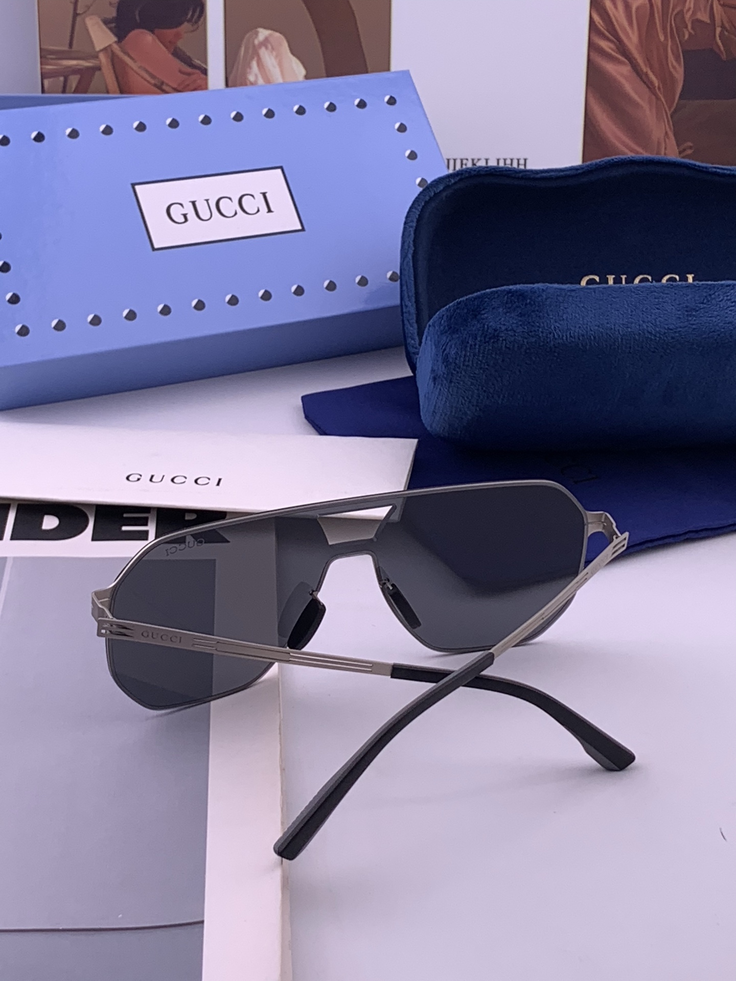 ♦️ GUCCI 新款男女情侣款太阳镜多边形墨镜iP电镀永不褪色 超轻超有弹性整幅眼镜无螺丝重要的是压不坏 高清尼龙镜片