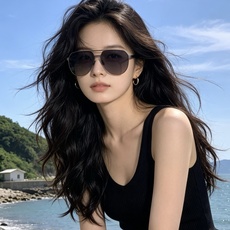♦️LV 新款男女情侣款太阳镜多边形墨镜iP电镀永不褪色 超轻超有弹性整幅眼镜无螺丝重要的是压不坏 高清尼龙镜片、精湛 ♦️LV 新款男女情侣款太阳镜多边形墨镜iP电镀永不褪色 超轻超有弹性整幅眼镜无螺丝重要的是压不坏 高清尼龙镜片、精湛