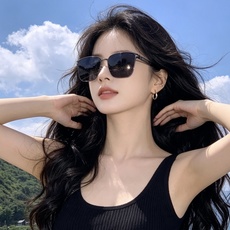 ♦️LV 新款男女情侣款太阳镜多边形墨镜iP电镀永不褪色 超轻超有弹性整幅眼镜无螺丝重要的是压不坏 高清镜片、精湛的工艺 ♦️LV 新款男女情侣款太阳镜多边形墨镜iP电镀永不褪色 超轻超有弹性整幅眼镜无螺丝重要的是压不坏 高清镜片、精湛的工艺