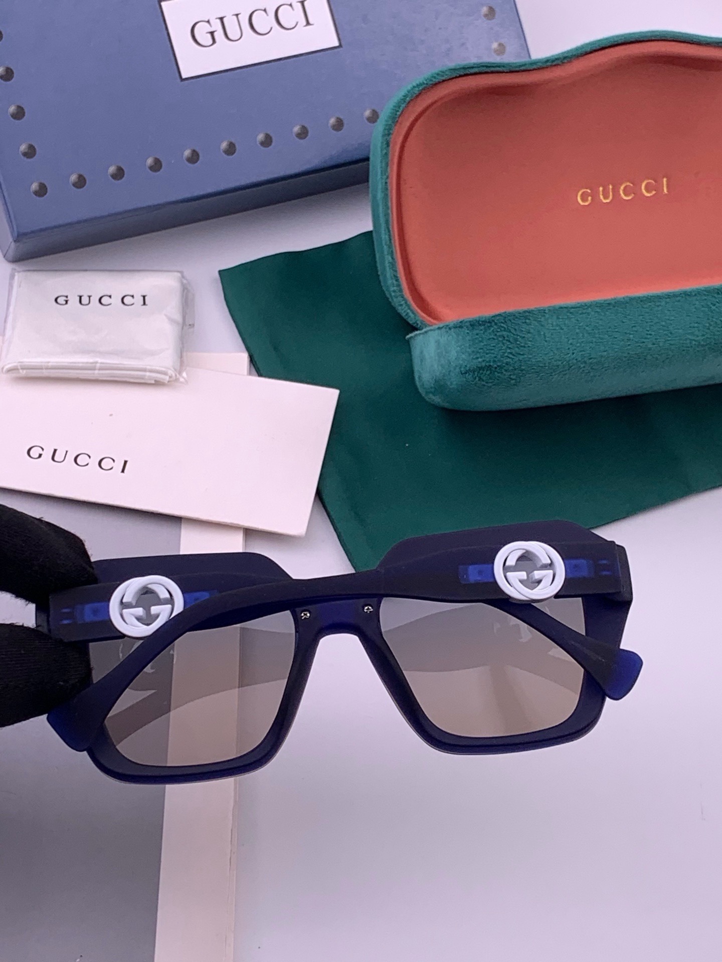 🔺 【GUCCI-偏光太阳镜】开春新款 潮流爆款 时尚方框偏光太阳镜 高品质 佩戴舒适 网红潮款墨镜 女士高清偏光太阳镜