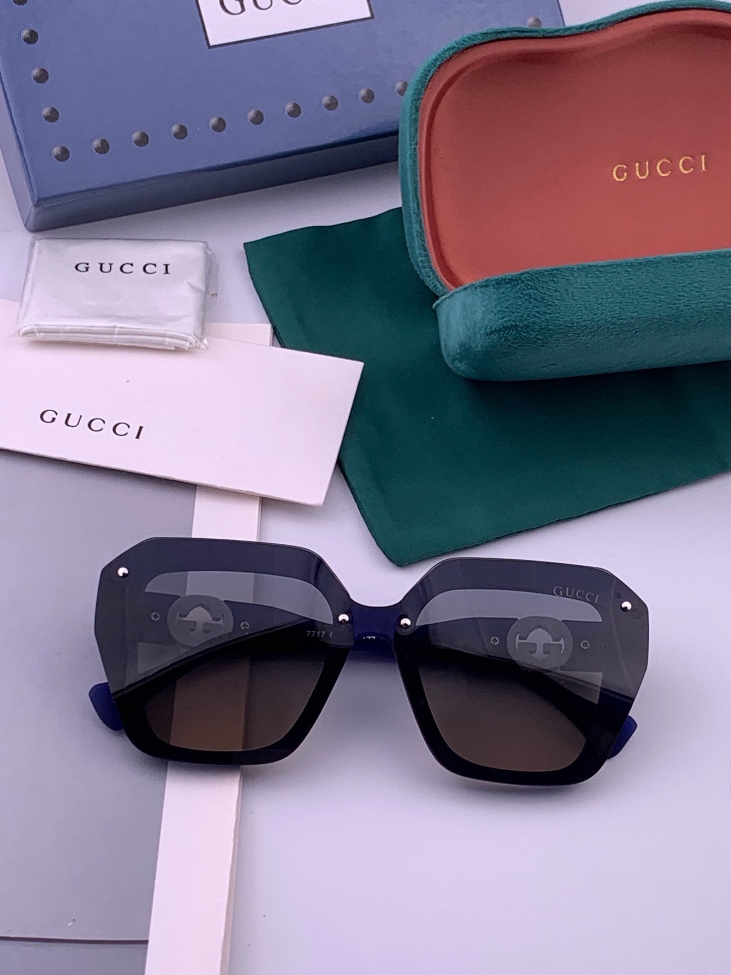 🔺 【GUCCI-偏光太阳镜】开春新款 潮流爆款 时尚方框偏光太阳镜 高品质 佩戴舒适 网红潮款墨镜 女士高清偏光太阳镜