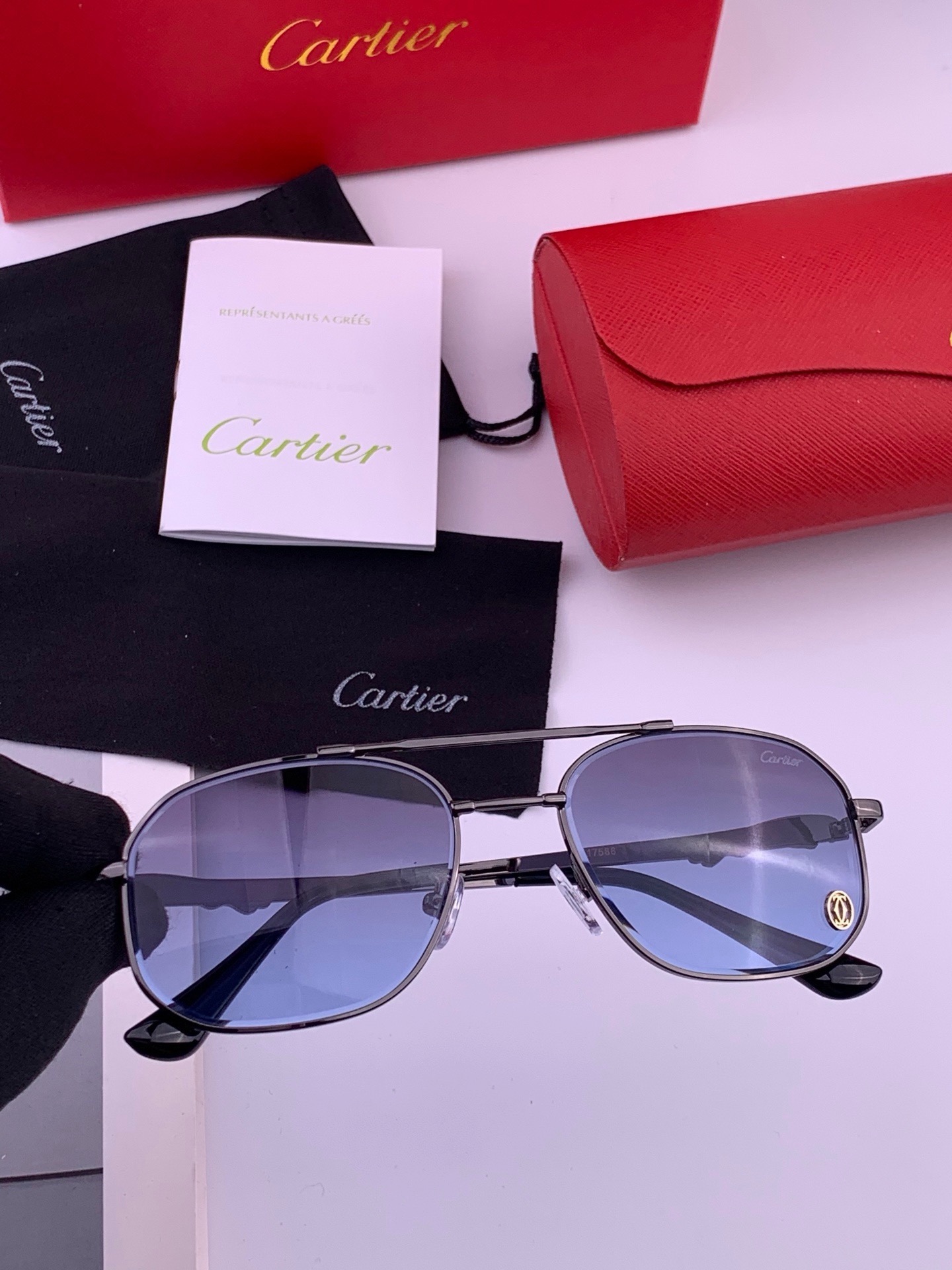 【卡地亚-cartier】 时尚高贵 很美手工🔝🔝高端品质 男女通用太阳眼镜 经典之作  有分量有质感的一款太阳镜  电