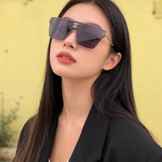 【CHANEL】香奈儿 新款潮流爆款 时尚大框太阳镜 佩戴舒适 网红潮款墨镜 女士高清太阳镜🕶️ 🎉高品质 ♥️♥️型 【CHANEL】香奈儿 新款潮流爆款 时尚大框太阳镜 佩戴舒适 网红潮款墨镜 女士高清太阳镜🕶️ 🎉高品质 ♥️♥️型