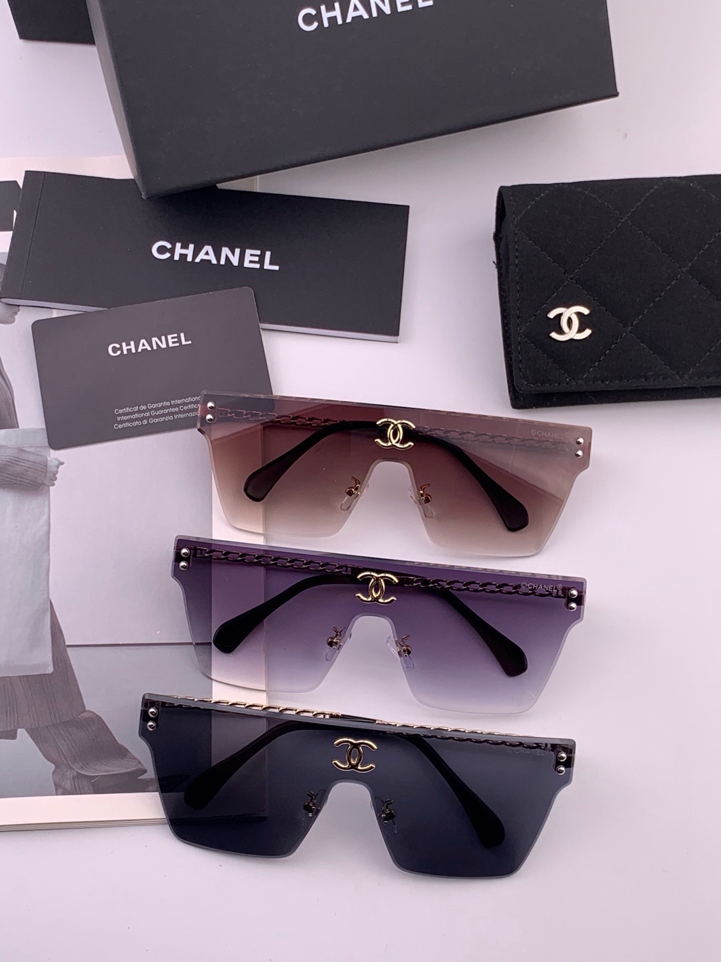 【CHANEL】香奈儿 新款潮流爆款 时尚大框太阳镜 佩戴舒适 网红潮款墨镜  女士高清太阳镜🕶️ 🎉高品质 ♥️♥️型