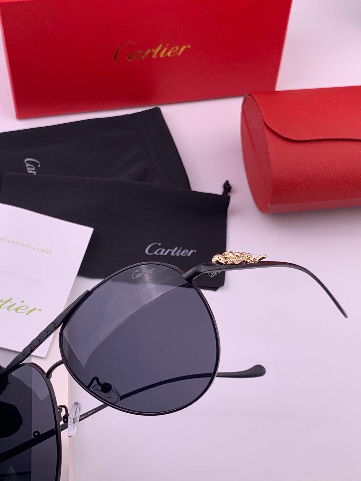 【卡地亚-cartier】 时尚高贵 很美手工🔝🔝高端品质 男女通用太阳眼镜 经典之作  有分量有质感的一款太阳镜  电