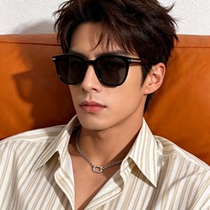 🔺 【GUCCI-偏光太阳镜】开春新款 潮流爆款 时尚偏光太阳镜 高品质 佩戴舒适 网红潮款墨镜 女士高清偏光太阳镜🕶️ 🔺 【GUCCI-偏光太阳镜】开春新款 潮流爆款 时尚偏光太阳镜 高品质 佩戴舒适 网红潮款墨镜 女士高清偏光太阳镜🕶️