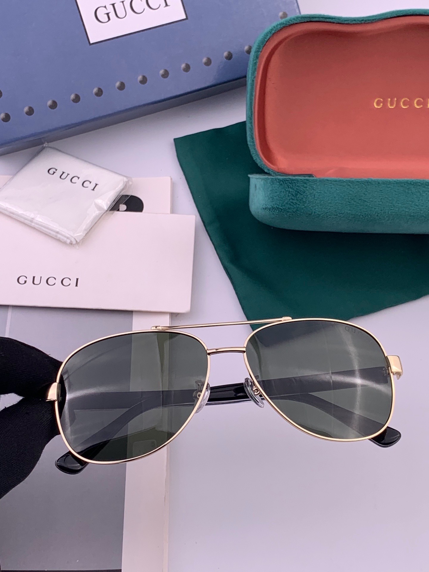 🆕   Gucci 🔥  高品质男女款墨镜   👍 进口宝丽来偏光镜片  🔥蛤蟆镜 开车钓鱼都可 🔥百搭显瘦墨镜韩版男士