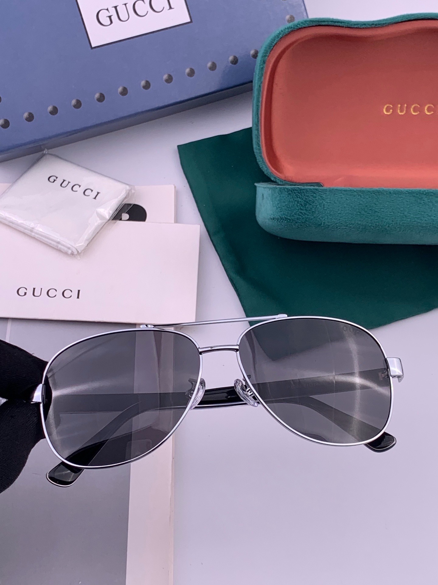 🆕   Gucci 🔥  高品质男女款墨镜   👍 进口宝丽来偏光镜片  🔥蛤蟆镜 开车钓鱼都可 🔥百搭显瘦墨镜韩版男士