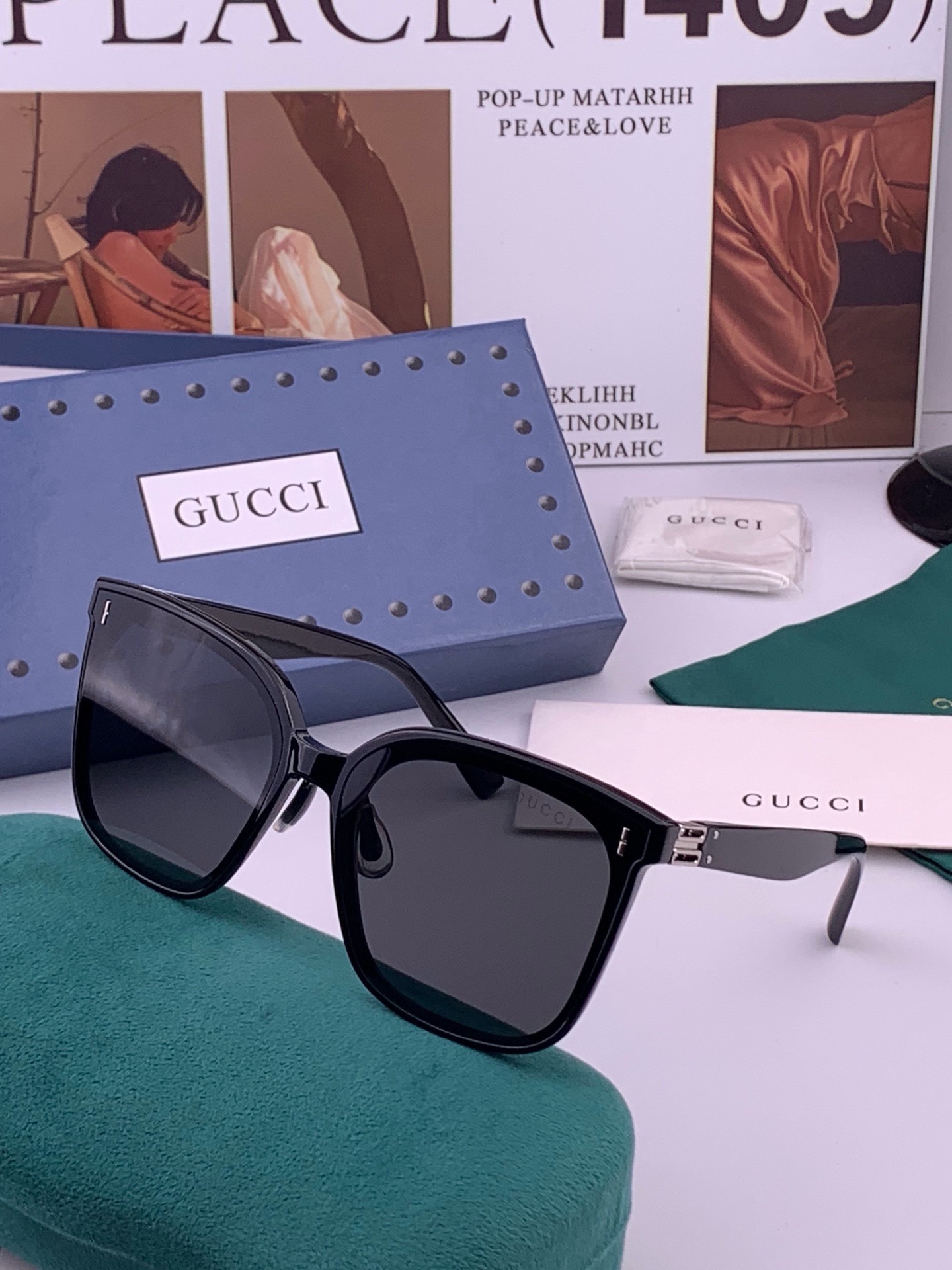 🆕   GUCCI  新款尼龙偏光太眼镜，情侣款时尚方框太阳镜佩戴舒适网红潮流款墨镜，大气女人范儿，大脸小脸都好看 ！型