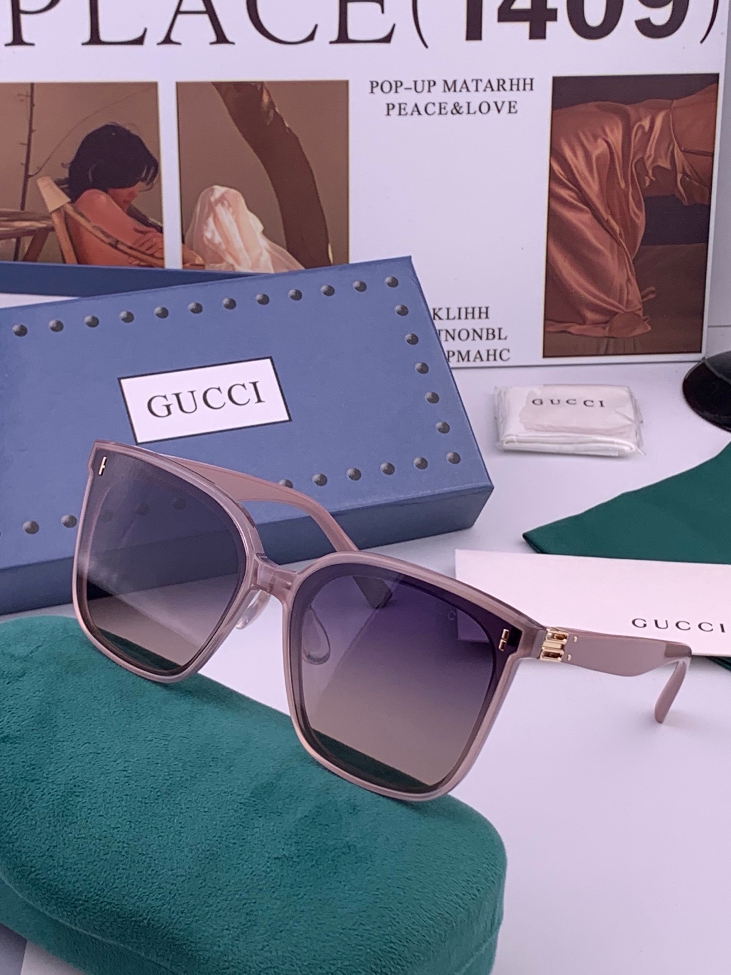 🆕   GUCCI  新款尼龙偏光太眼镜，情侣款时尚方框太阳镜佩戴舒适网红潮流款墨镜，大气女人范儿，大脸小脸都好看 ！型