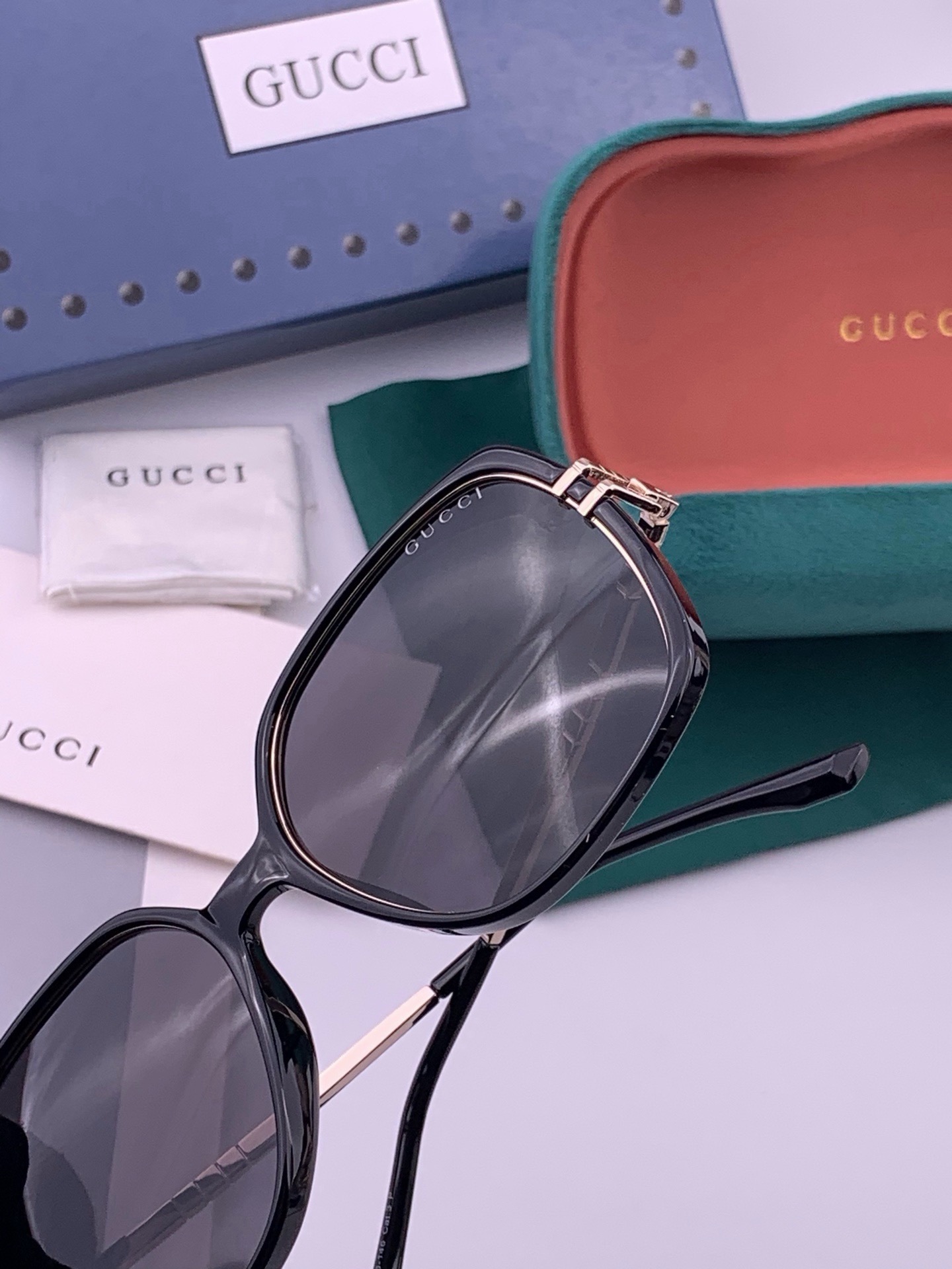 🆕  🔺 【GUCCI-偏光太阳镜】开春新款 潮流爆款 时尚圆框偏光太阳镜 高品质 佩戴舒适 网红潮款墨镜 女士高清偏光