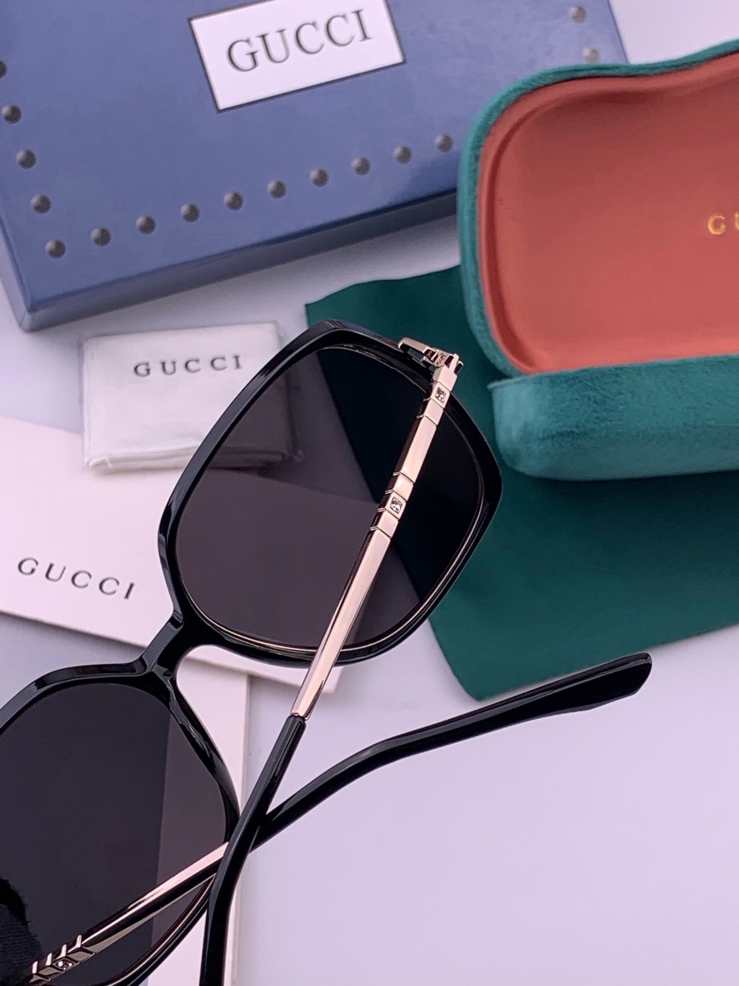 🆕  🔺 【GUCCI-偏光太阳镜】开春新款 潮流爆款 时尚圆框偏光太阳镜 高品质 佩戴舒适 网红潮款墨镜 女士高清偏光
