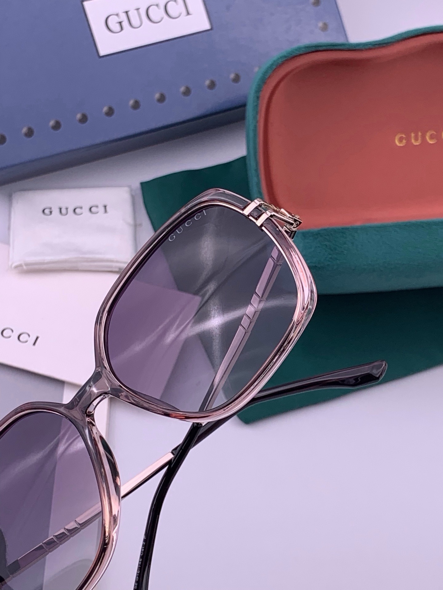 🆕  🔺 【GUCCI-偏光太阳镜】开春新款 潮流爆款 时尚圆框偏光太阳镜 高品质 佩戴舒适 网红潮款墨镜 女士高清偏光