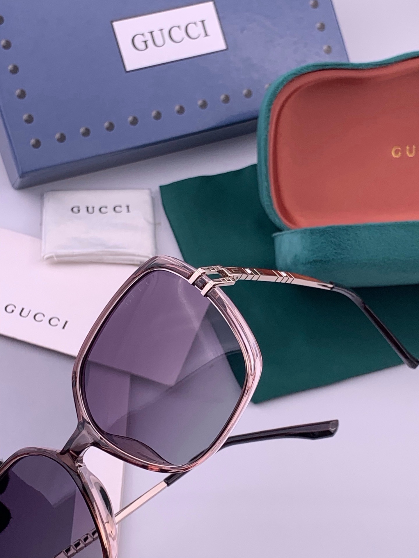🆕  🔺 【GUCCI-偏光太阳镜】开春新款 潮流爆款 时尚圆框偏光太阳镜 高品质 佩戴舒适 网红潮款墨镜 女士高清偏光