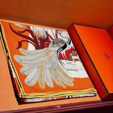 🆕 羊绒新款🆕👏买了都说好看‼️推荐💕爱马仕双面同色羊绒方巾,【奇珍乐园双面同色140】顶级工艺超值‼️爱马仕专柜爆款 🆕 羊绒新款🆕👏买了都说好看‼️推荐💕爱马仕双面同色羊绒方巾,【奇珍乐园双面同色140】顶级工艺超值‼️爱马仕专柜爆款