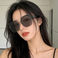 🆕 🔺 【香奈儿】开春新款 潮流爆款 时尚方框偏光太阳镜 高品质 佩戴舒适 网红潮款墨镜 女士高清偏光太阳镜🕶️ 🎉高 🆕 🔺 【香奈儿】开春新款 潮流爆款 时尚方框偏光太阳镜 高品质 佩戴舒适 网红潮款墨镜 女士高清偏光太阳镜🕶️ 🎉高
