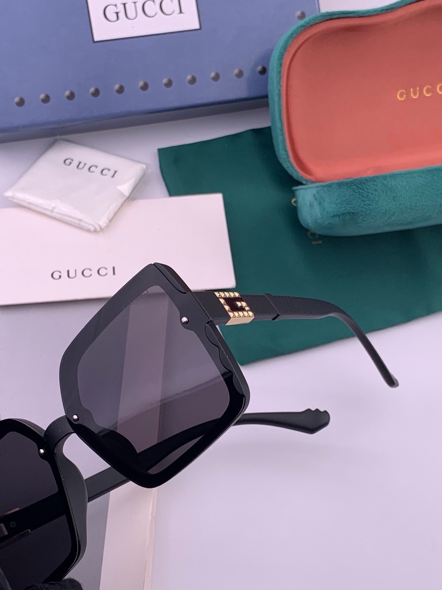 🆕  新款！新款出货！ 女士高清加厚偏光太阳镜🕶️ 🎉💍新款GUCCI偏光太阳镜[得意]开车驾驶镜时尚墨镜💐💐🌸世界顶级