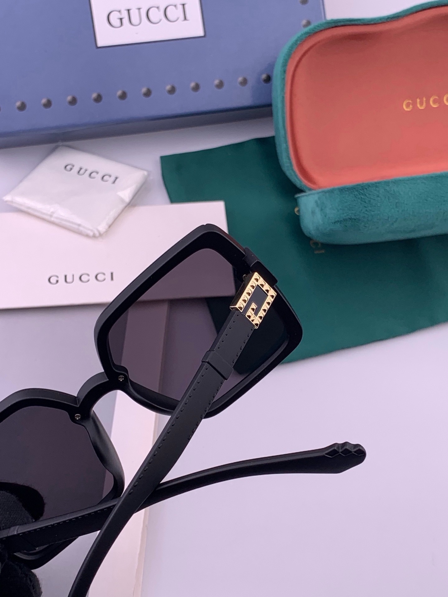 🆕  新款！新款出货！ 女士高清加厚偏光太阳镜🕶️ 🎉💍新款GUCCI偏光太阳镜[得意]开车驾驶镜时尚墨镜💐💐🌸世界顶级