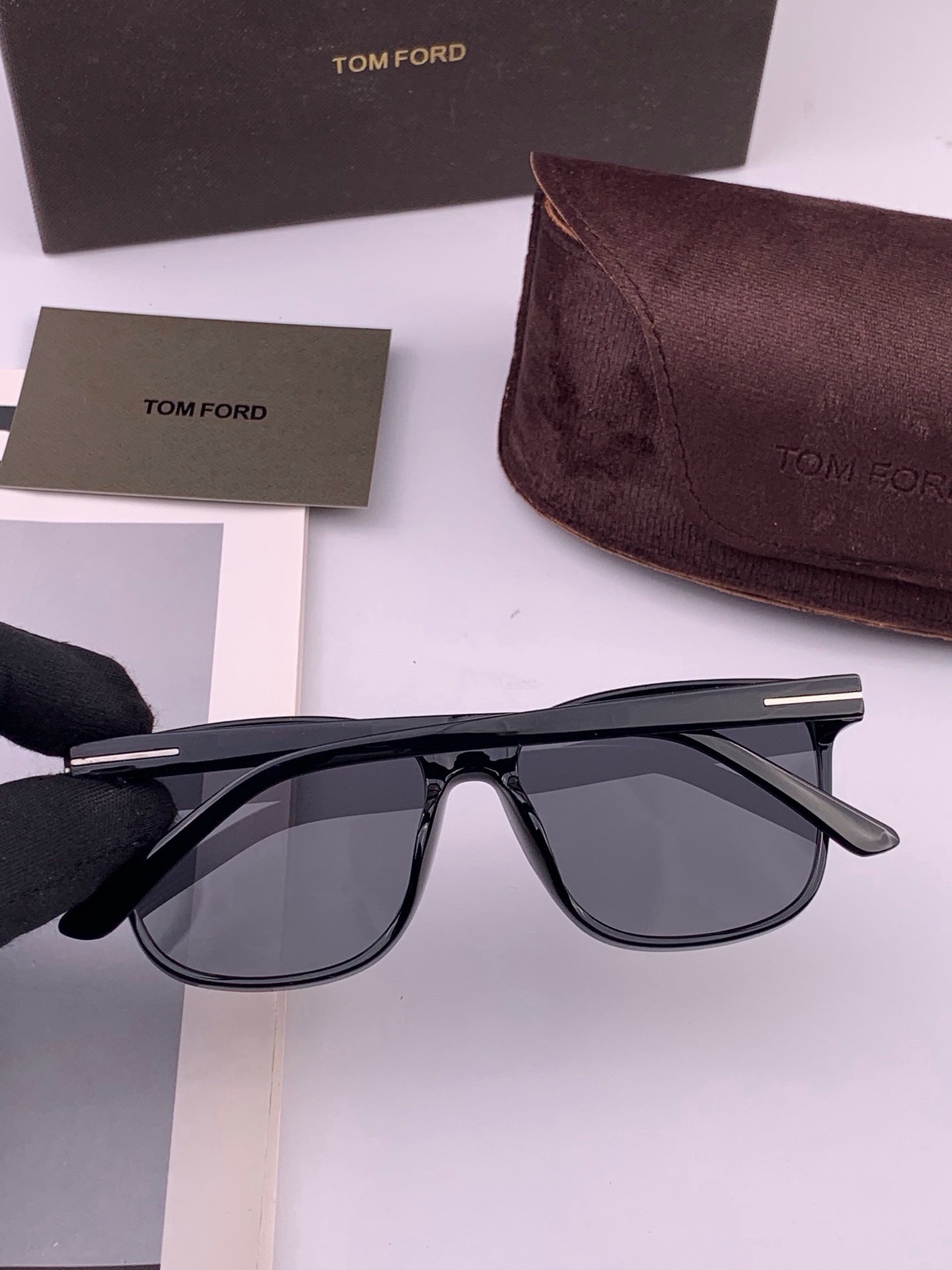 🆕 【TOMFORD】汤姆福特 爆款来袭！经典火爆作品 重磅出击 ！超经典偏光眼镜，时刻展现时尚大牌风范！我心动，💓我选